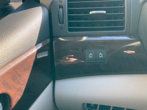 2017 Nissan Quest SV