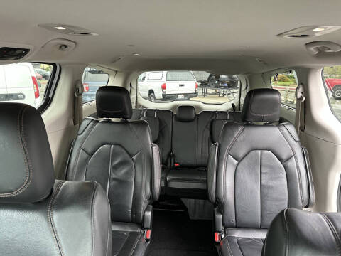 2020 Chrysler Pacifica Touring L