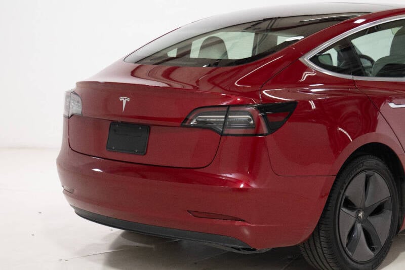 2019 Tesla Model 3 Base photo 19