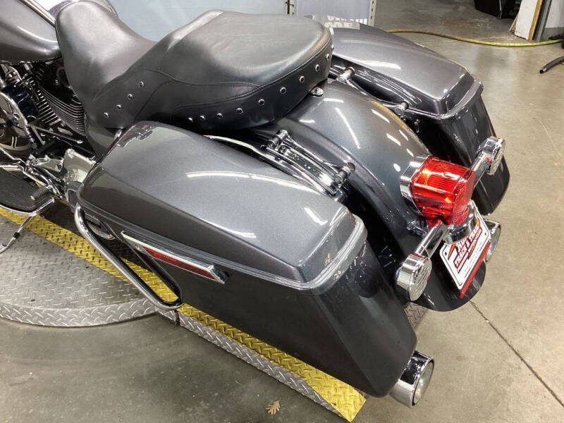 2016 Harley-Davidson® FLHR - Road King®