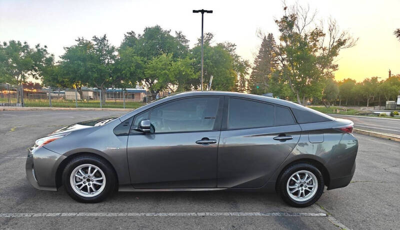 2017 Toyota Prius Two Eco