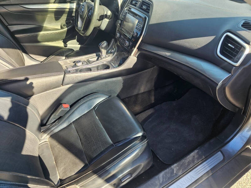 2017 Nissan Maxima 3.5 SV