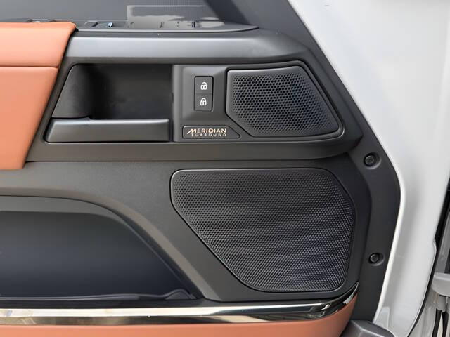 2026 Land Rover Defender