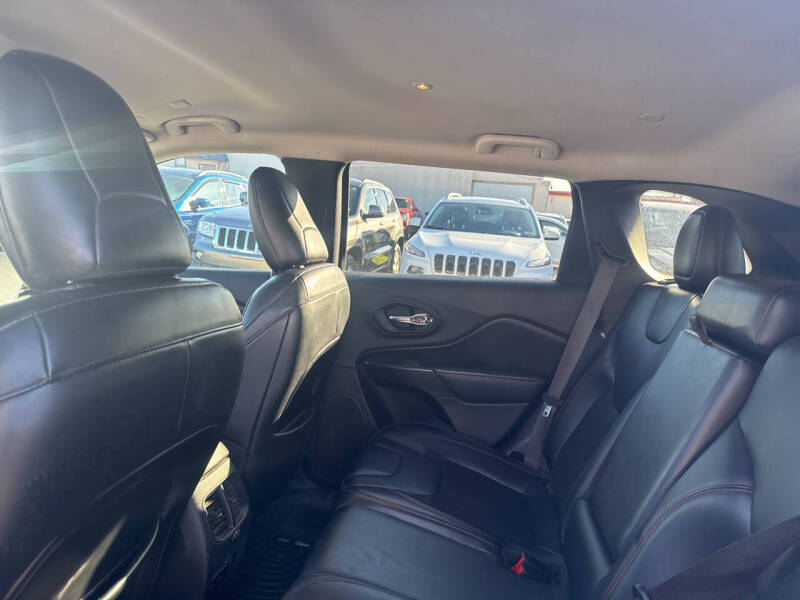 2020 Jeep Cherokee Trailhawk