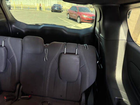 2020 Chrysler Pacifica Touring
