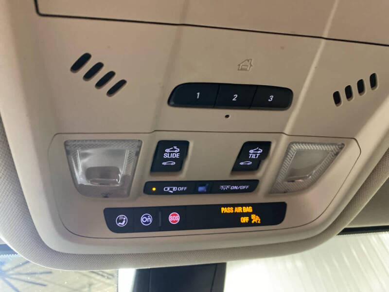 2022 GMC Acadia Denali