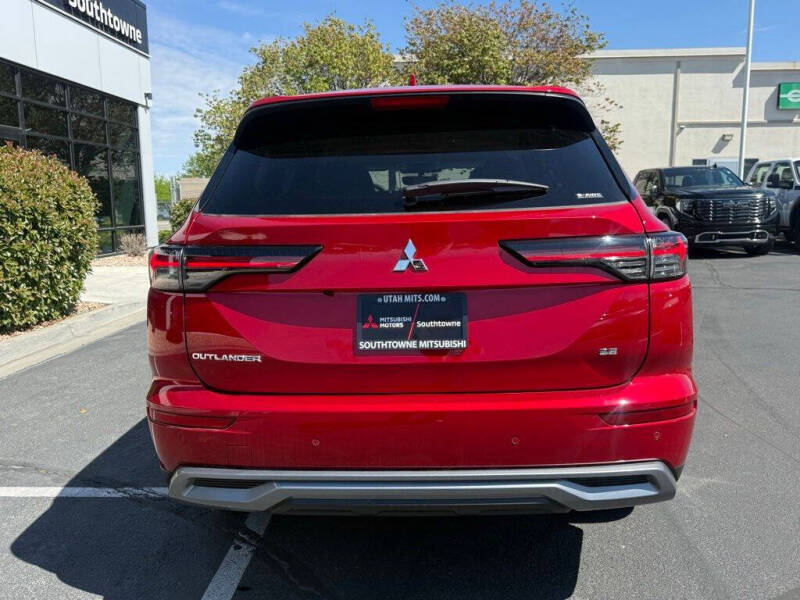2026 Mitsubishi Outlander SE