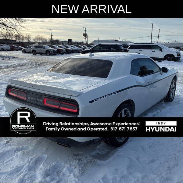 2015 Dodge Challenger SXT Plus