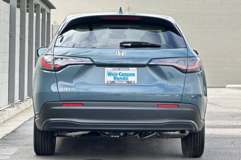2026 Honda HR-V LX