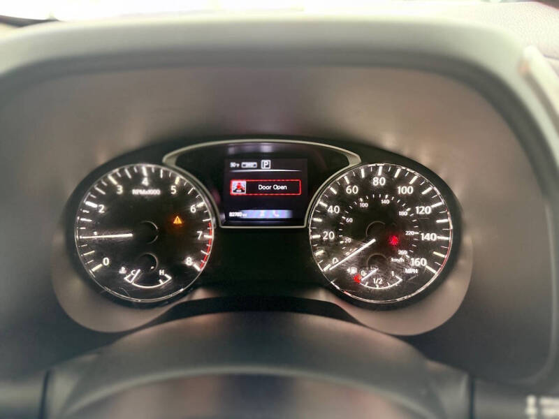 2020 Nissan Pathfinder SV