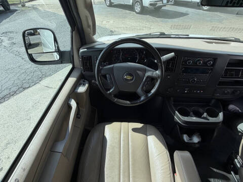 2023 Chevrolet Express 2500