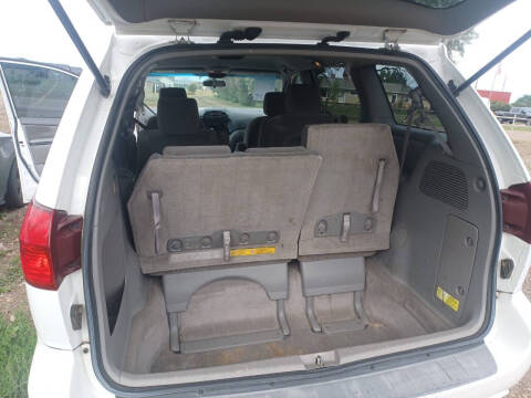 2005 Toyota Sienna LE 7 Passenger