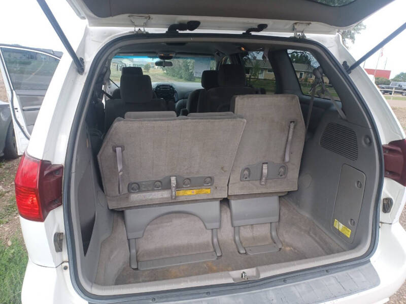 2005 Toyota Sienna LE 7 Passenger