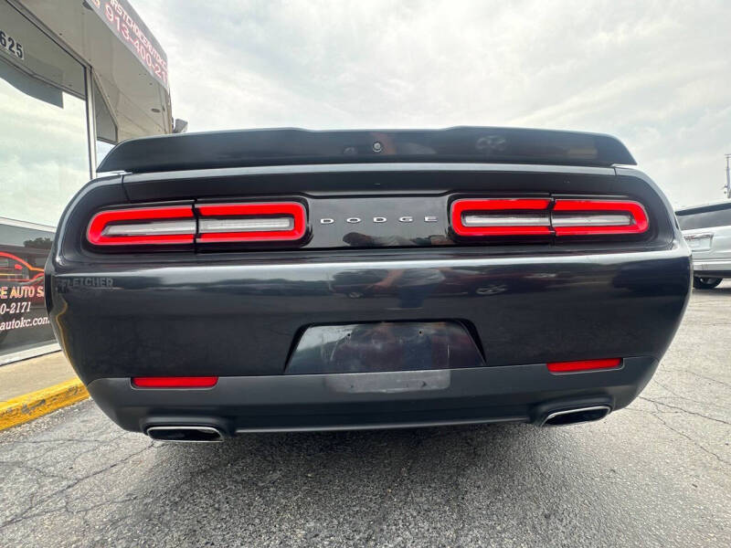 2018 Dodge Challenger SXT Plus