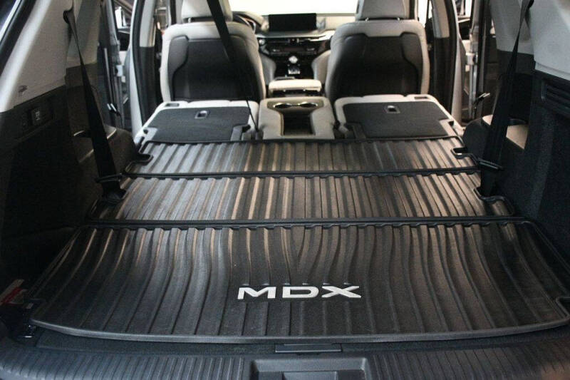 2024 Acura MDX w/Tech