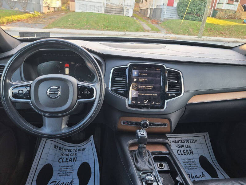 2016 Volvo XC90 Inscription photo 9