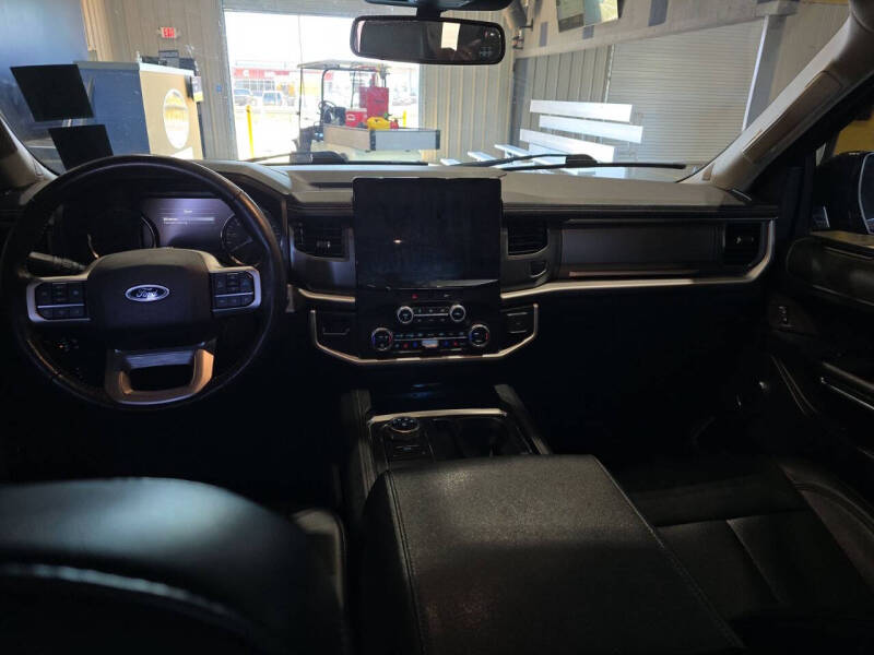 2023 Ford Expedition MAX XLT