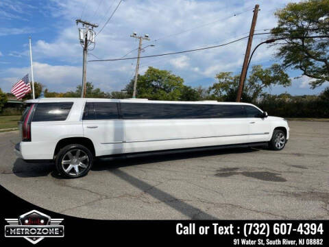 2016 Cadillac Escalade Standard