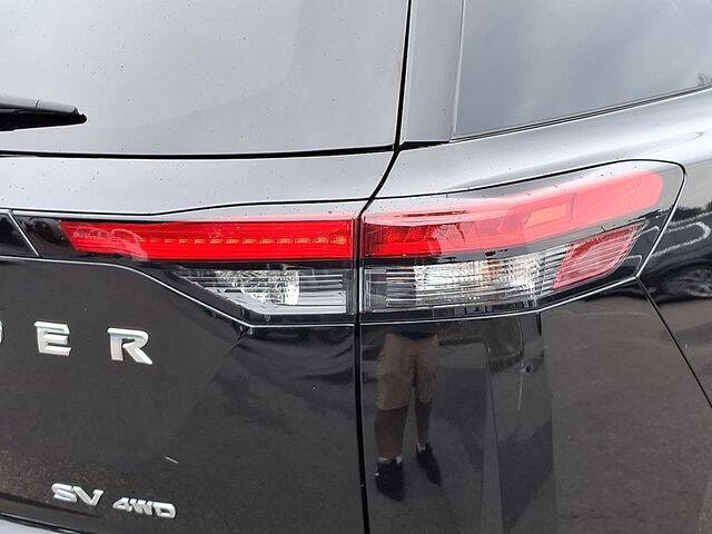 2023 Nissan Pathfinder SV