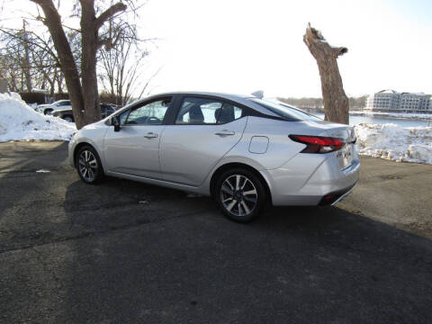 2023 Nissan Versa SV