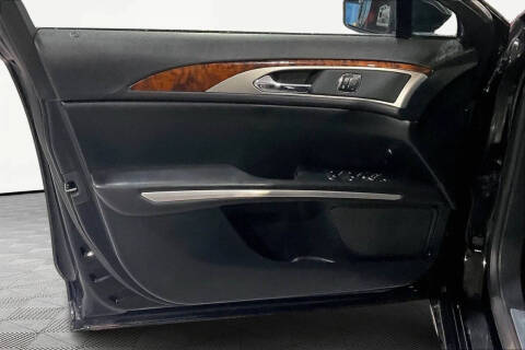 2016 Lincoln MKZ