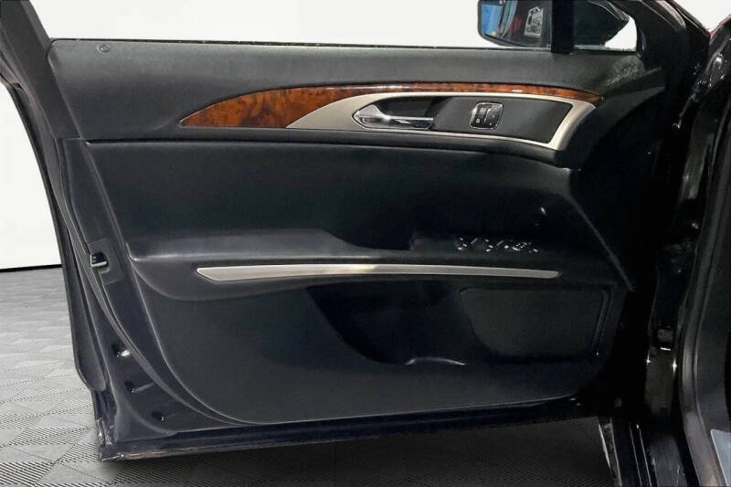 2016 Lincoln MKZ