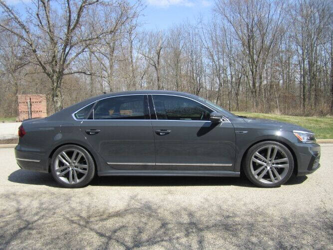 2017 Volkswagen Passat 1.8T R-Line