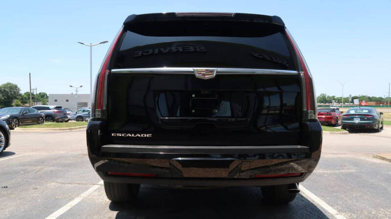 2018 Cadillac Escalade Luxury