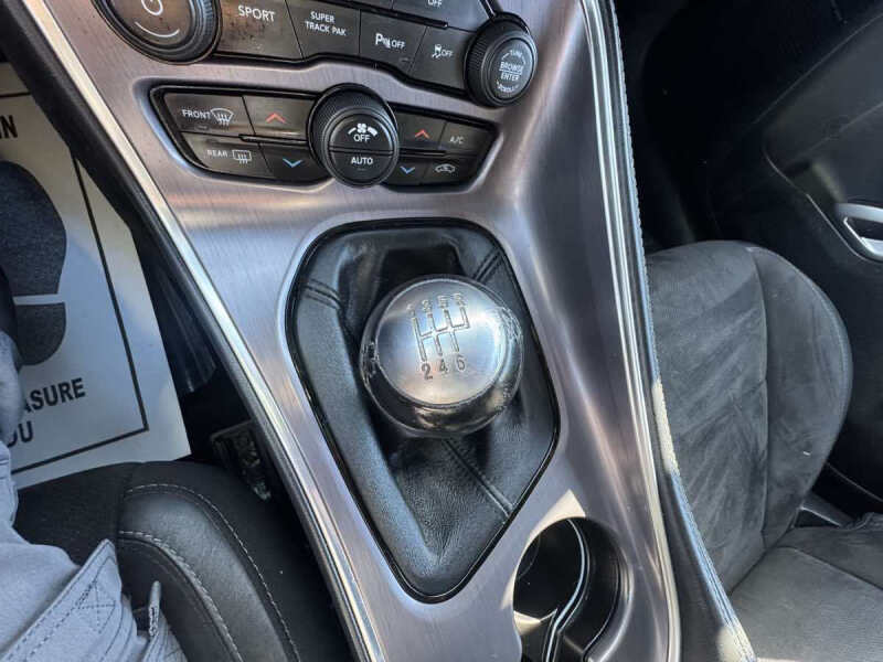 2017 Dodge Challenger R/T Plus Shaker