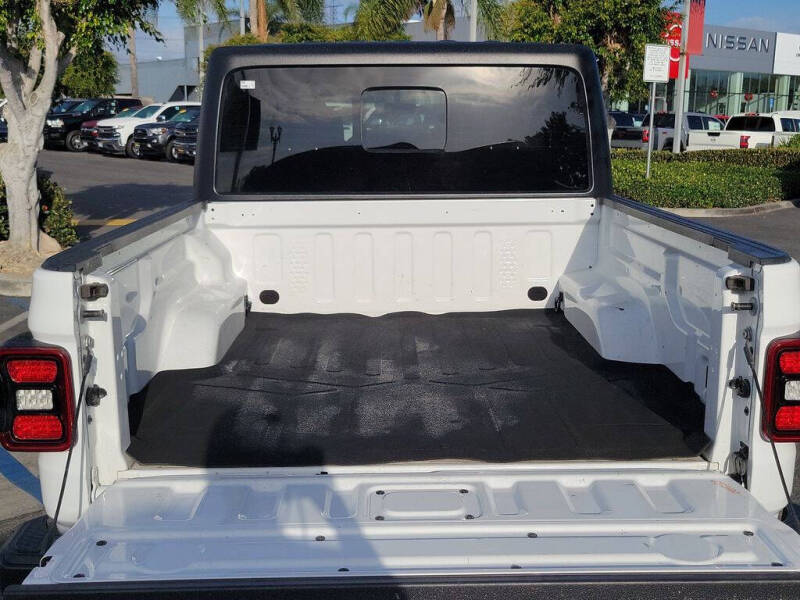 2021 Jeep Gladiator Mojave