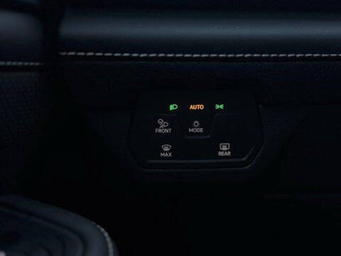 2025 Volkswagen Atlas Cross Sport SE 4Motion