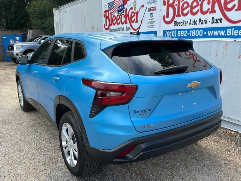 2025 Chevrolet Trax LS