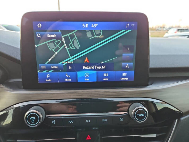 2020 Ford Escape Hybrid Titanium