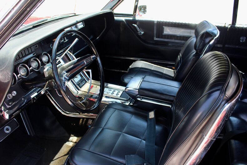 1966 Ford Thunderbird