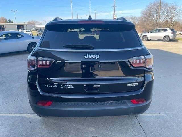2022 Jeep Compass Latitude Lux