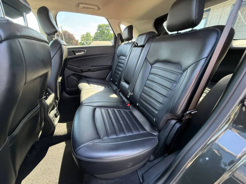 2022 Ford Edge