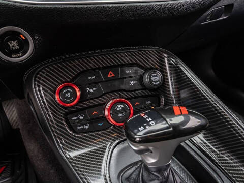 2015 Dodge Challenger SXT Plus