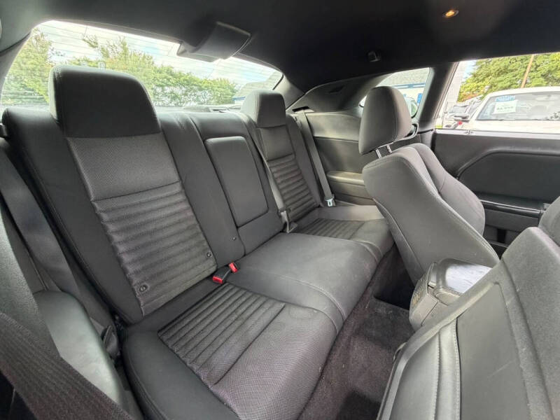 2014 Dodge Challenger SXT