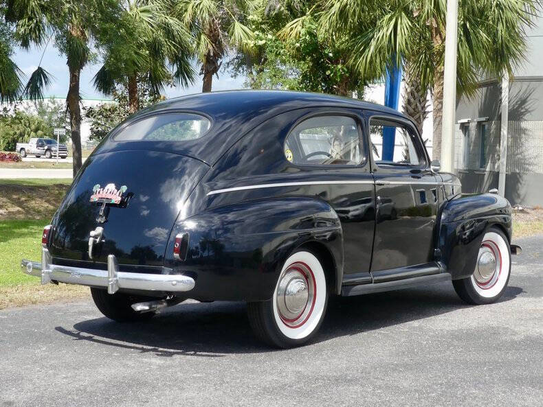 1941 Ford Deluxe