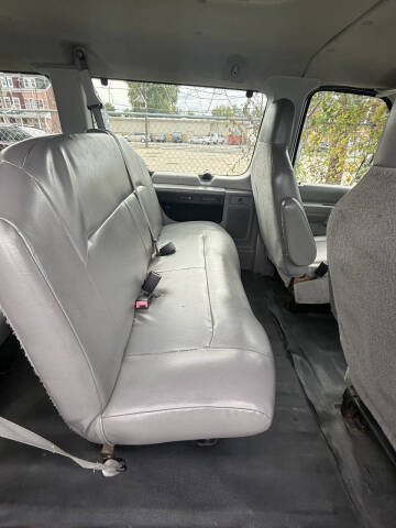 2013 Ford E-Series E-350 SD XLT