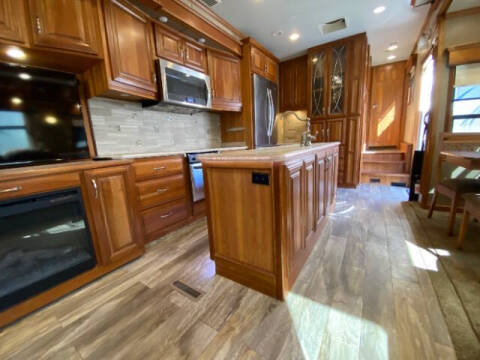 2017 Heartland MOBILE SUITE  38 RSSA