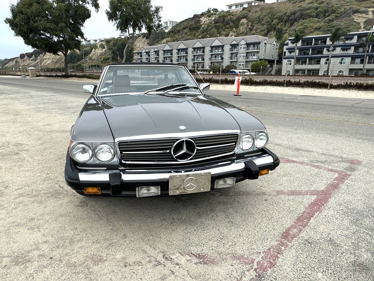 1986 Mercedes-Benz 560-Class for sale at DE AUTOS INC in San Juan Capistrano, CA