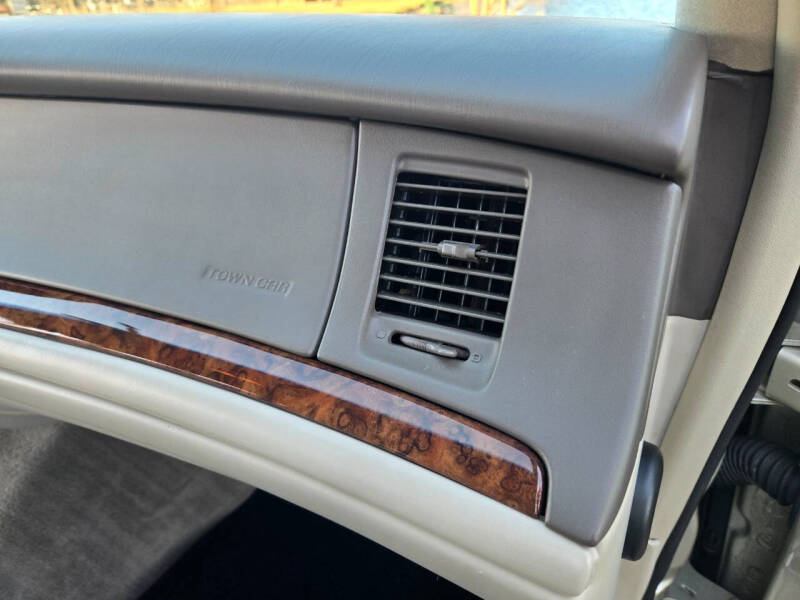 1997 Lincoln Town Car Executive