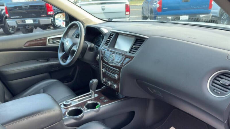 2016 Nissan Pathfinder