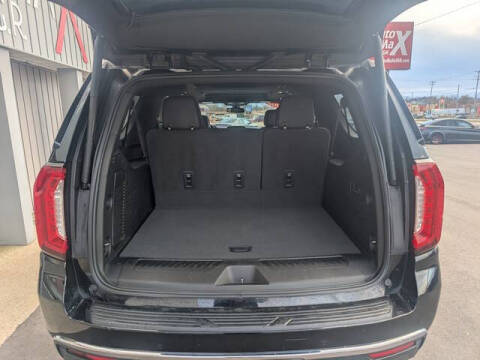 2022 GMC Yukon XL SLT