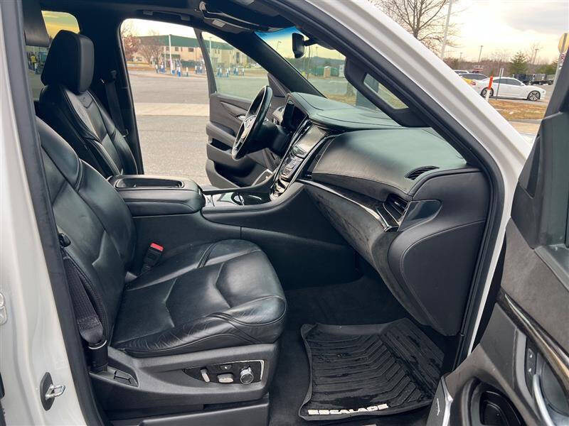 2016 Cadillac Escalade ESV Platinum