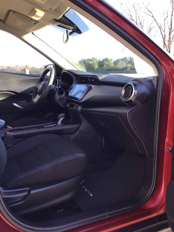 2021 Nissan Kicks SV