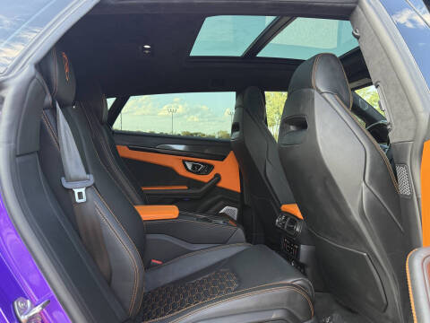 2022 Lamborghini Urus