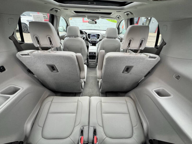 2017 GMC Acadia SLT-1