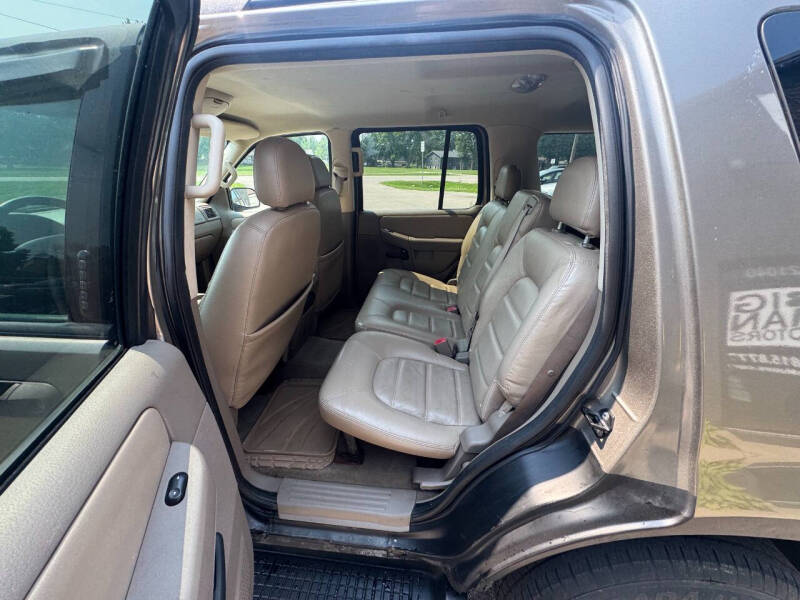 2005 Ford Explorer XLT